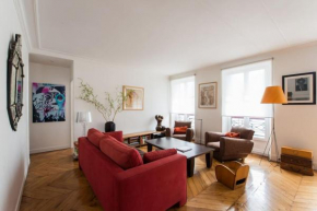 Legendre - Spacieux appartement à Batignolles